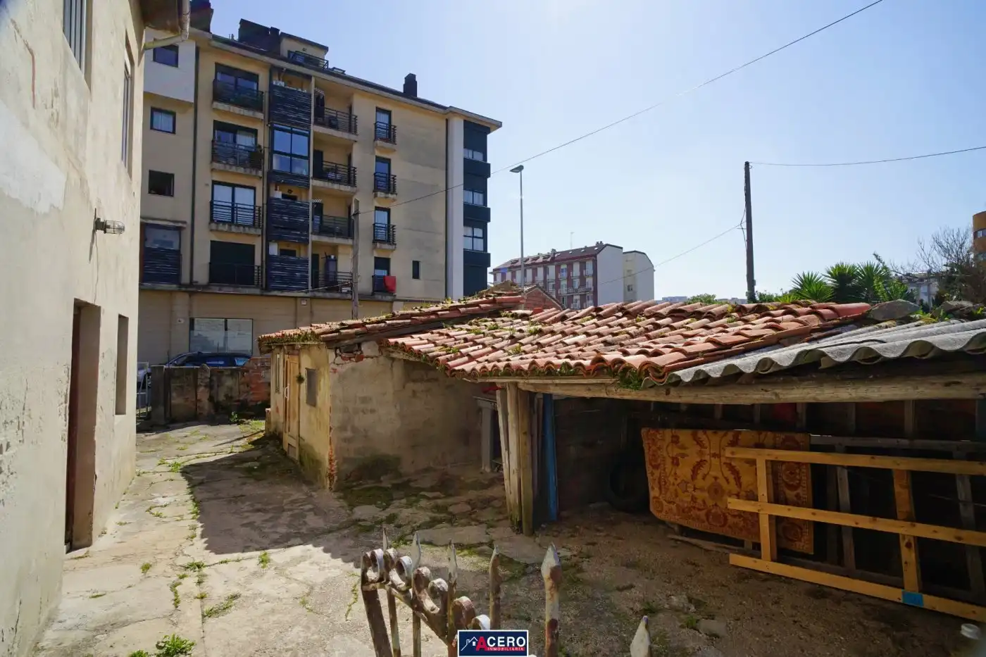 Vista exterior de Casa o xalet en venda en Santander