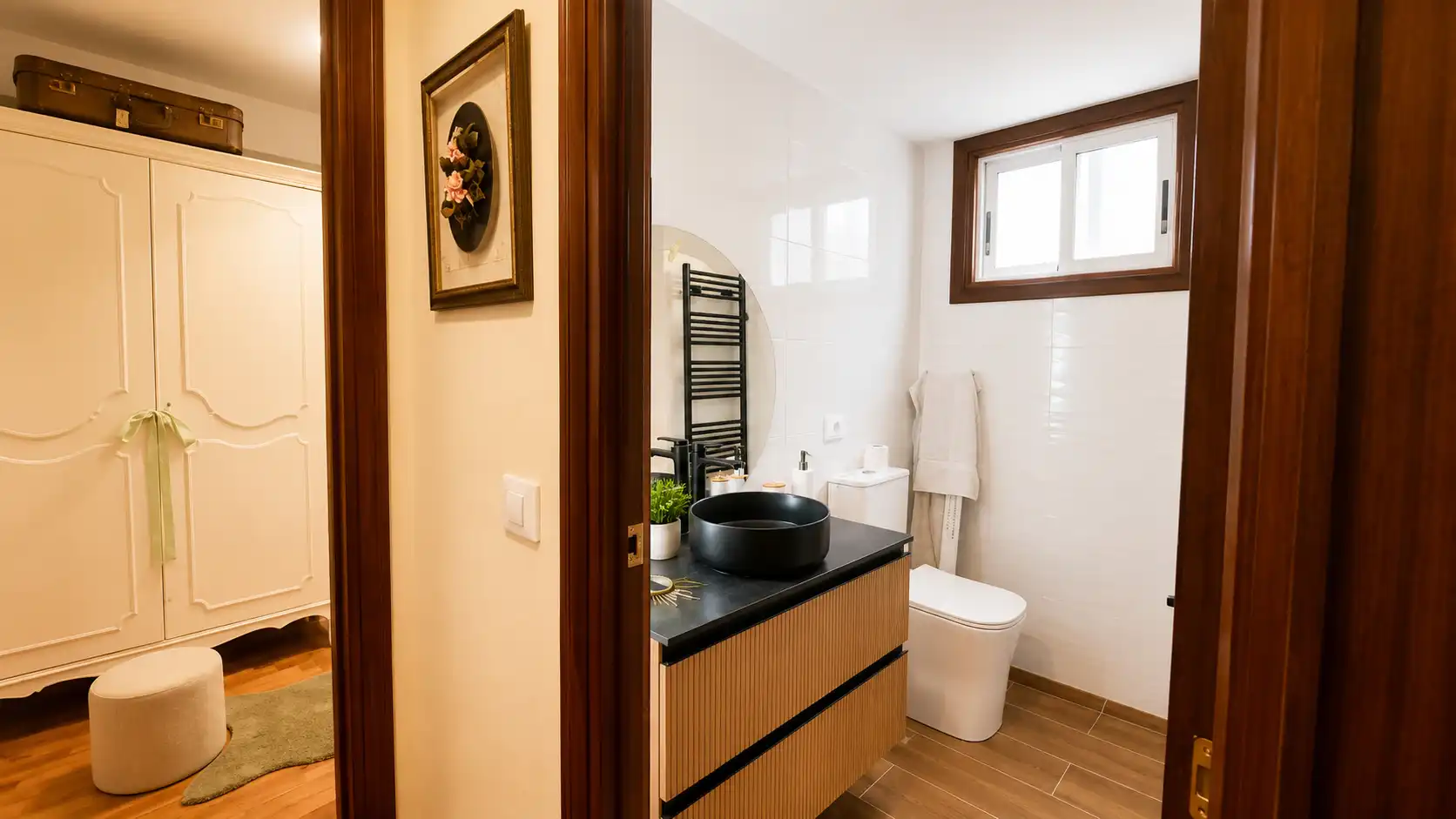 Bathroom of Flat for sale in Vigo   with Heating, Furnished and Oven