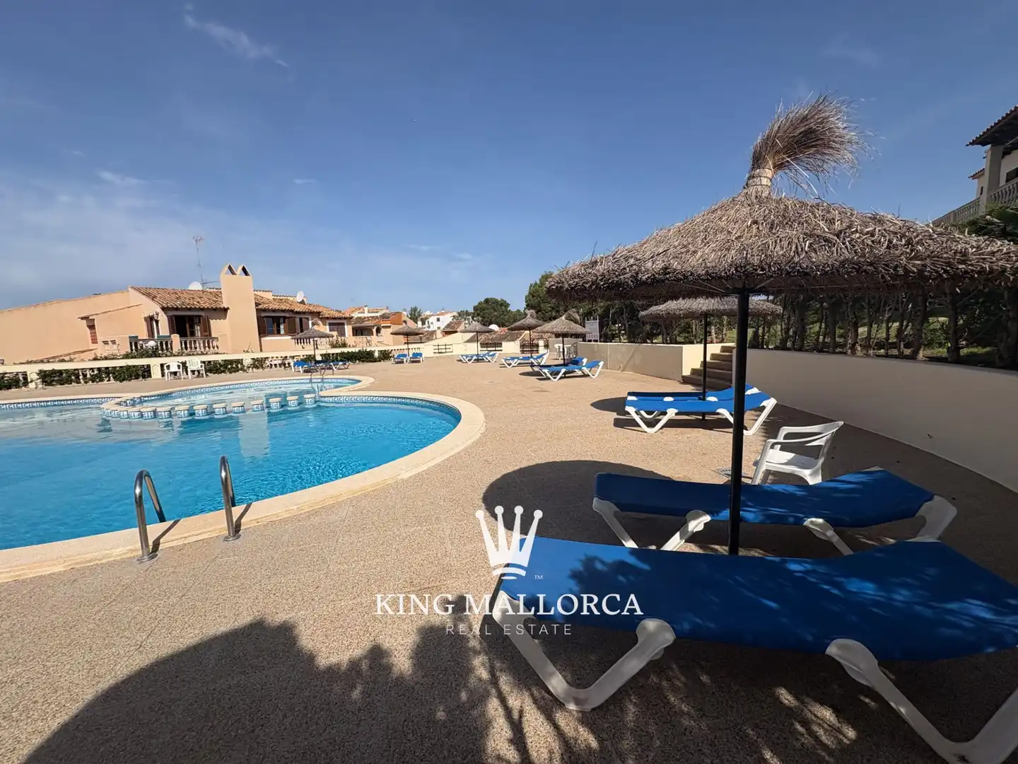 Swimming pool of Apartments for rent in Calvià  with Air Conditioner, Heating and Terrace