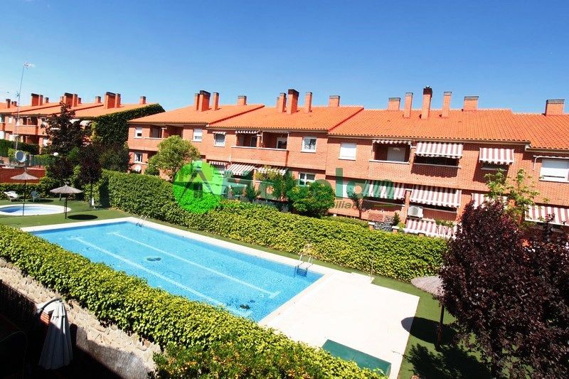 Single-family semi-detached for sale in Calle Sierra Morena, Las Matas  - Peñascales, Las Rozas de Madrid