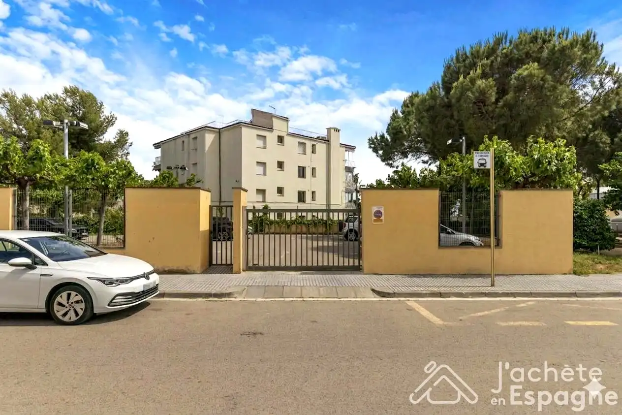Vista exterior de Apartament en venda en Cambrils amb Moblat, Balcó i Internet