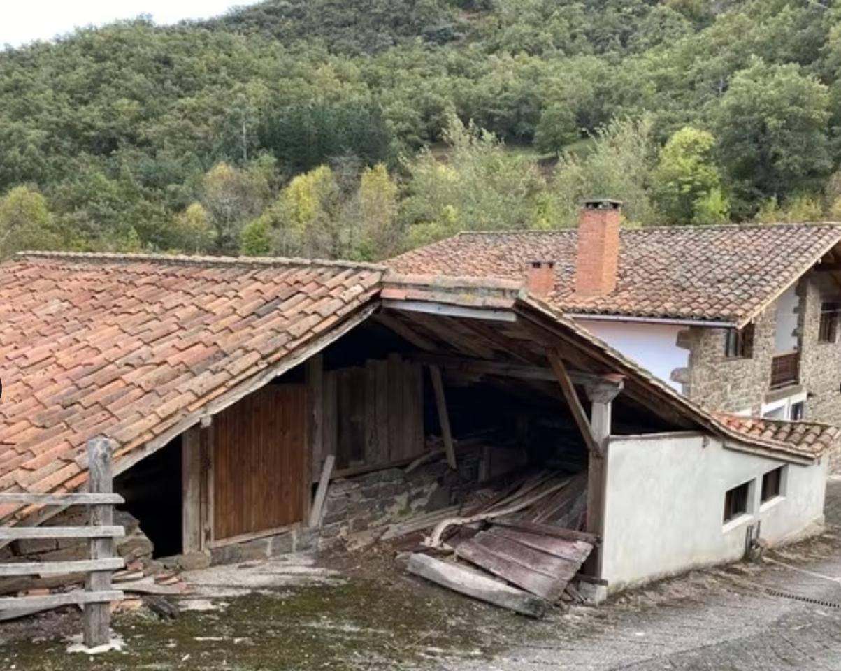 Vista exterior de Casa o xalet en venda en Vega de Liébana