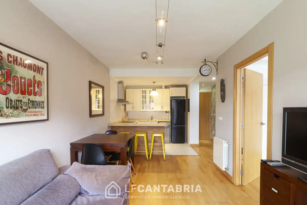 Vista exterior de Dúplex en venta en Castañeda con Calefacción y Terraza
