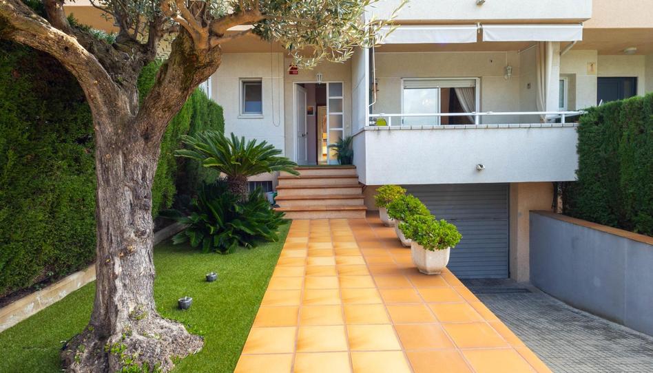 Foto 1 de Casa adosada en venta en  Montsia, Olesa de Montserrat, Barcelona