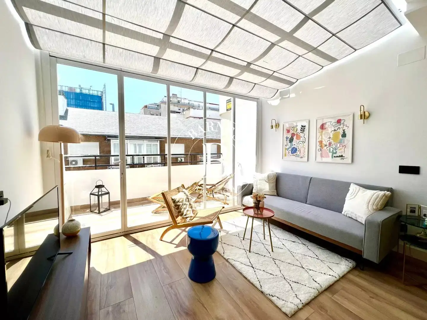 Living room of Attic for rent in Madrid  with Air Conditioner, Heating and Furnished