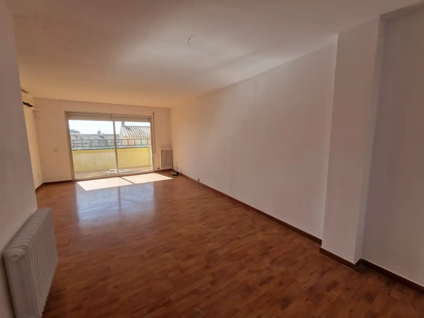 Sala de estar de Piso en venta en Figueres con Calefacción y Balcón