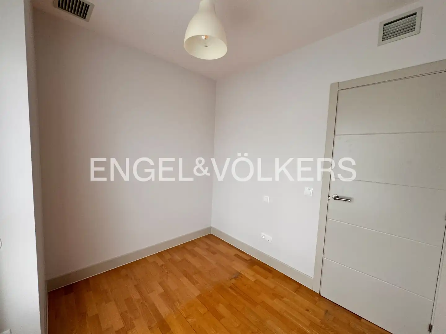 Balcony of Flat for rent in Majadahonda  with Air Conditioner, Heating and Private garden