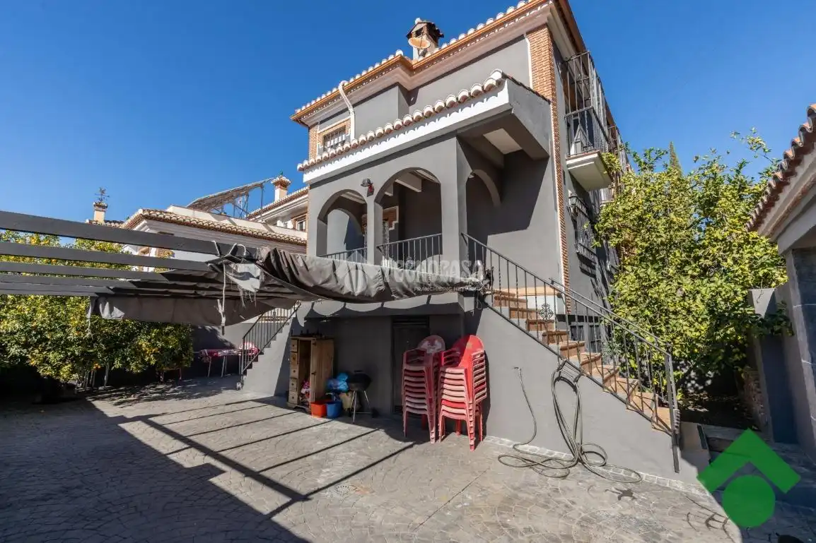 Exterior view of Detached homes for sale in Jun  with Balcony
