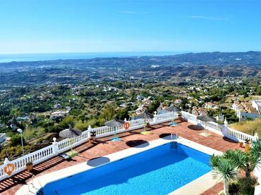 Penthouse mit Pool zum Verkauf in Mijas pueblo