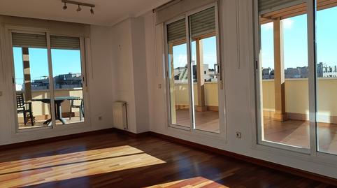 Foto 5 de Ático de alquiler en Niceto Alcala Zamora, Sanchinarro, Madrid