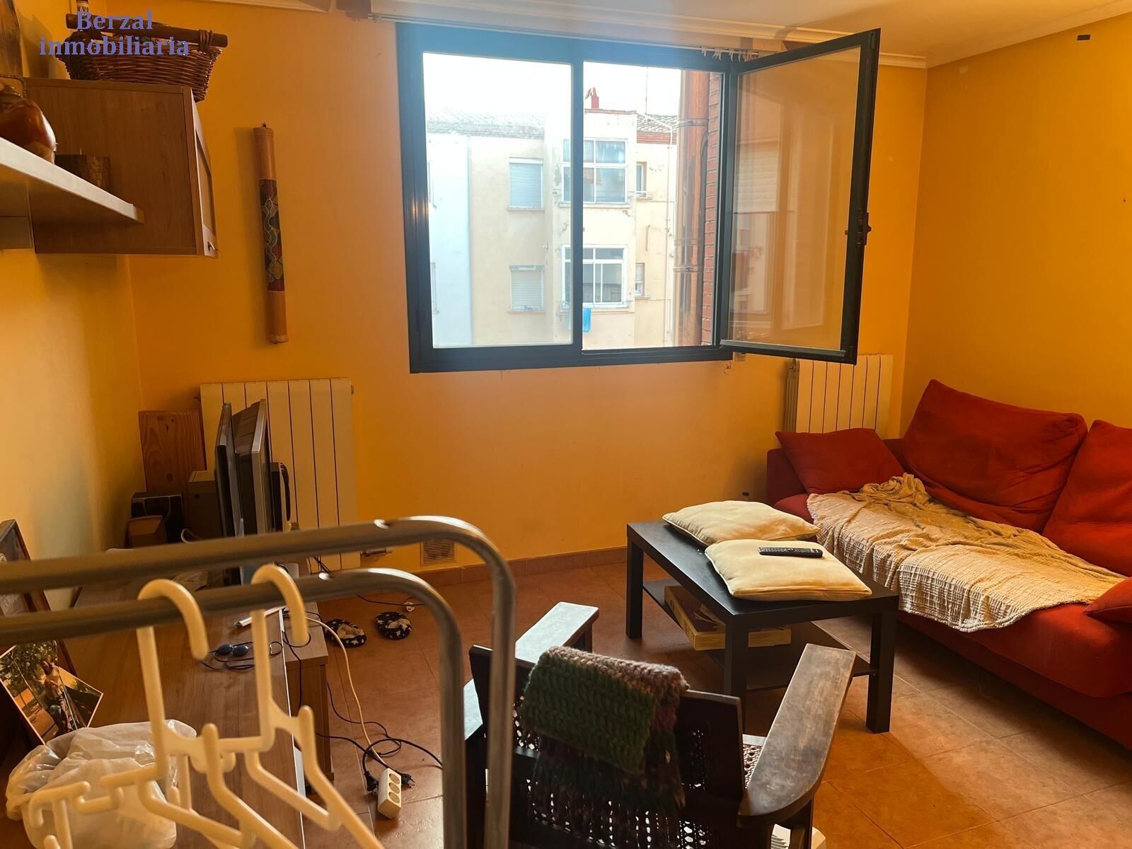 Dormitori de Pis en venda en  Logroño amb Calefacció i Traster