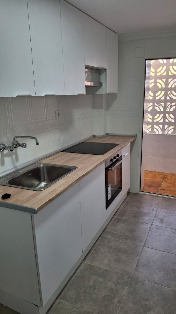 Kitchen of Apartment to rent in Alicante / Alacant  with Oven, Balcony and Pets allowed