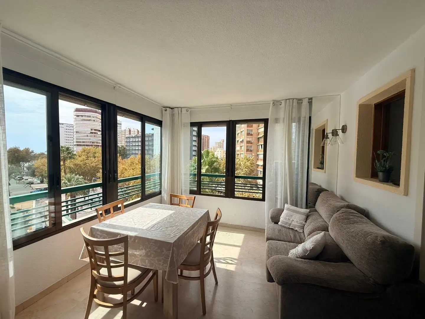 Apartment with pool for sale in Playa de Levante
