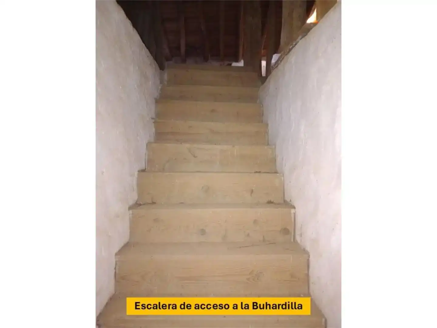 Casa adosada en venda en Noviercas amb Moblat i Balcó