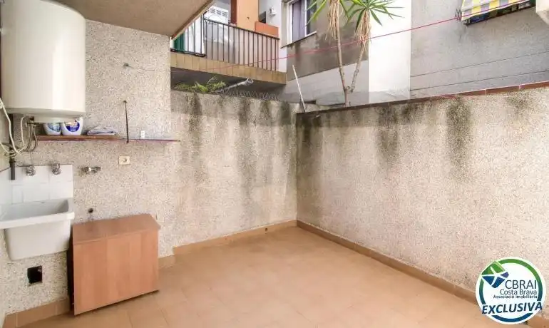 Balcony of Apartments for sale in Roses  with Air Conditioner, Heating and Parquet flooring
