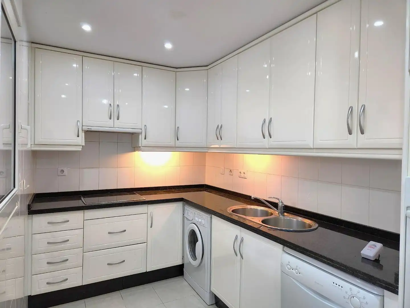 Kitchen of Flat for sale in Benalmádena  with Air Conditioner, Heating and Private garden