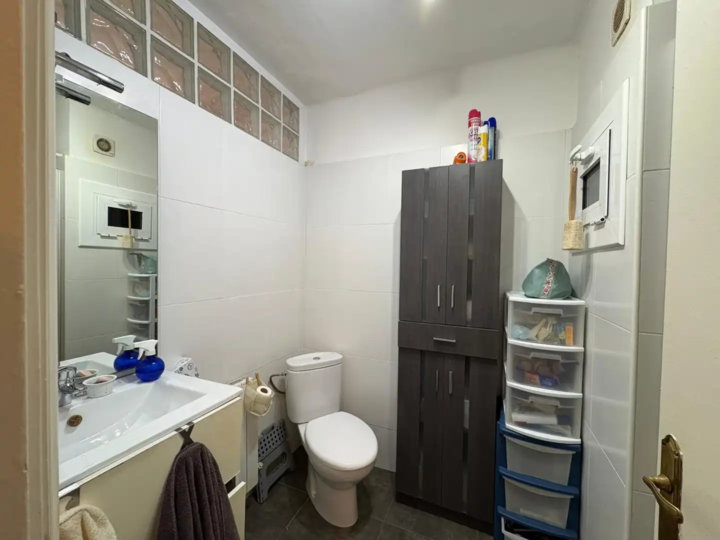 Bathroom of Flat for sale in Girona  with Heating and Balcony