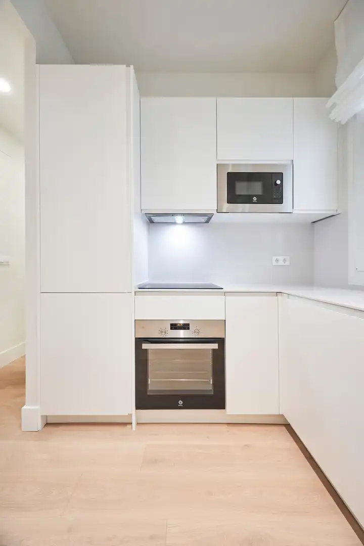 Küche von Wohnung zur Miete in Madrid mit Klimaanlage, Heizung und Balkon