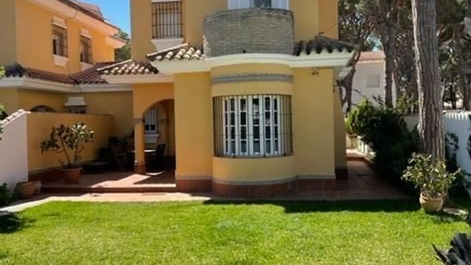 Garden of Houses for sale in Chiclana de la Frontera  with Private garden, Terrace and Storage room