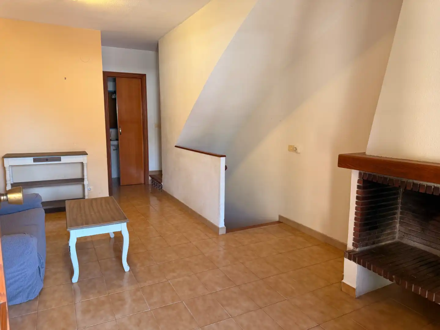 Casa adosada de lloguer en Benicasim / Benicàssim amb Jardí privat, Terrassa i Traster