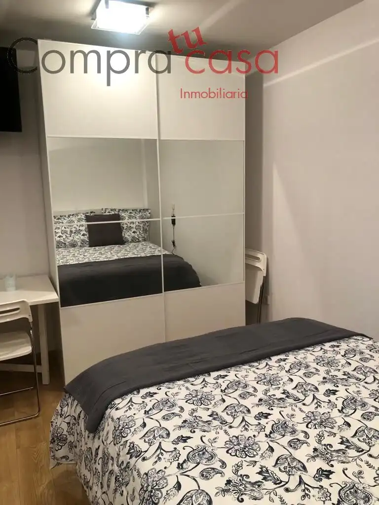 Bedroom of Study for rent in Segovia  with Air Conditioner and Heating