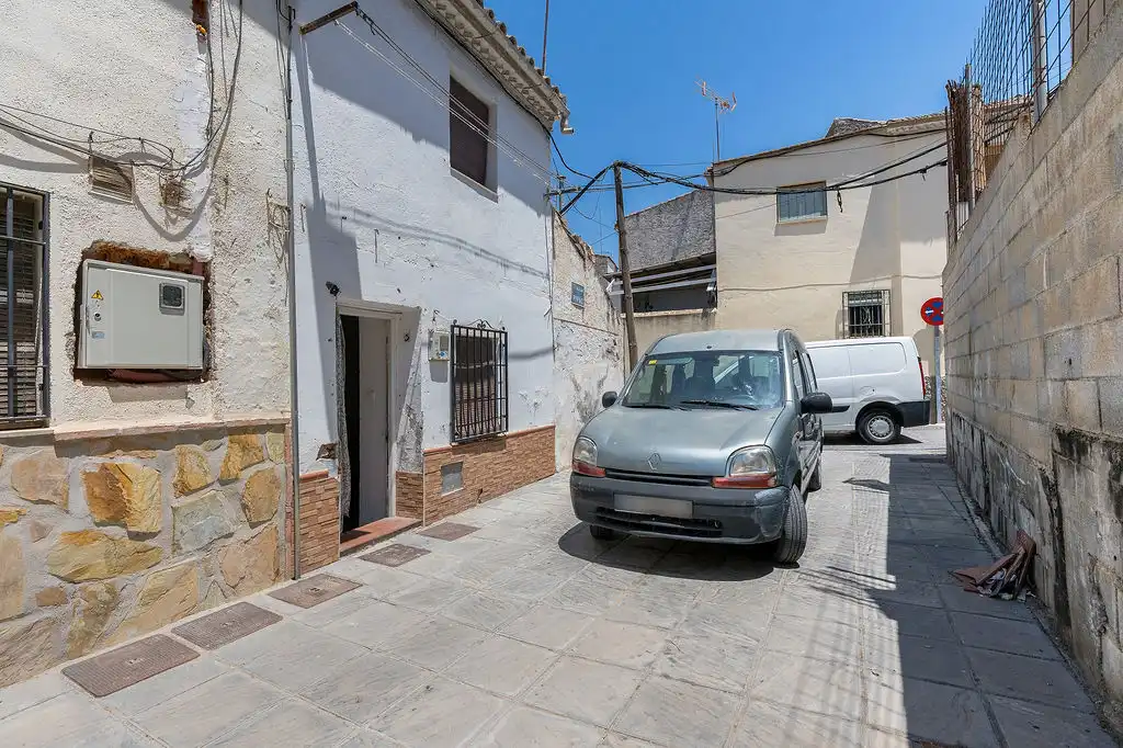 Chalet en venta en C/ Samaniego, imagen 2