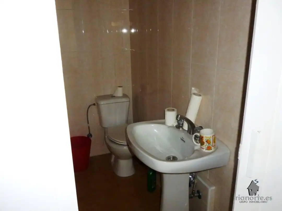 Business premises to rent in Calle Hernán Cortés, imagen 2