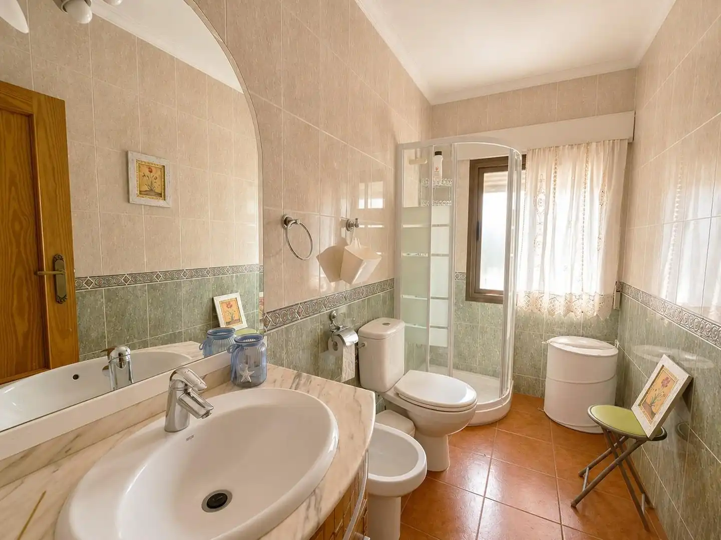 Baño de Casa o chalet en venta en Casas del Castañar con Jardín privado, Trastero y Piscina