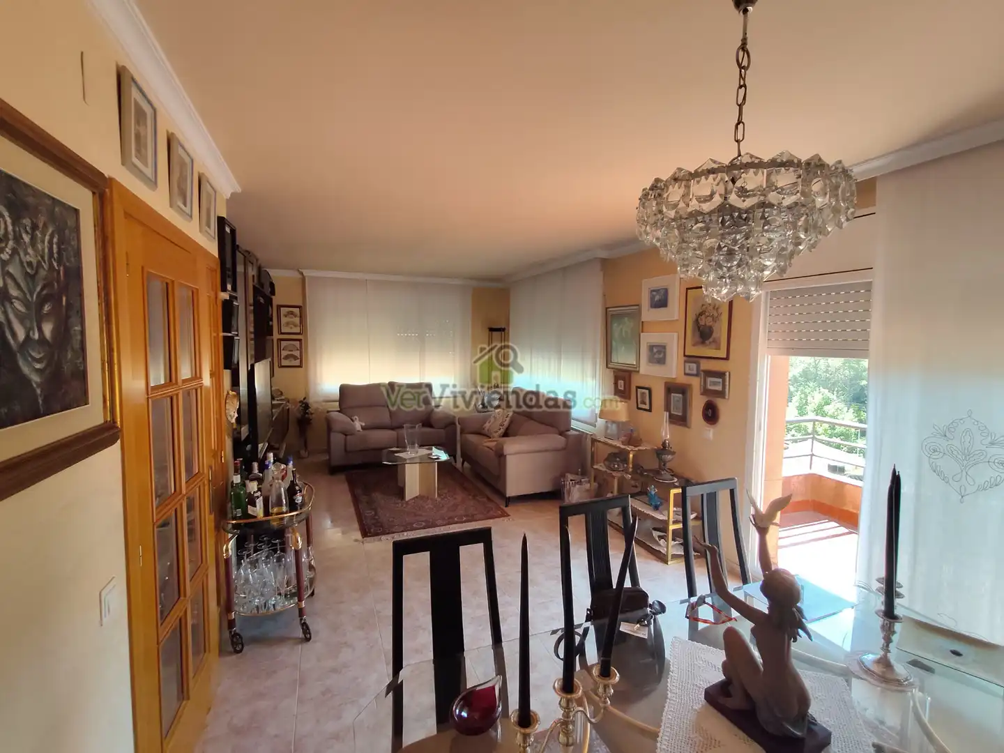 Sala de estar de Casa adosada en venta en Vallirana con Calefacción, Jardín privado y Terraza
