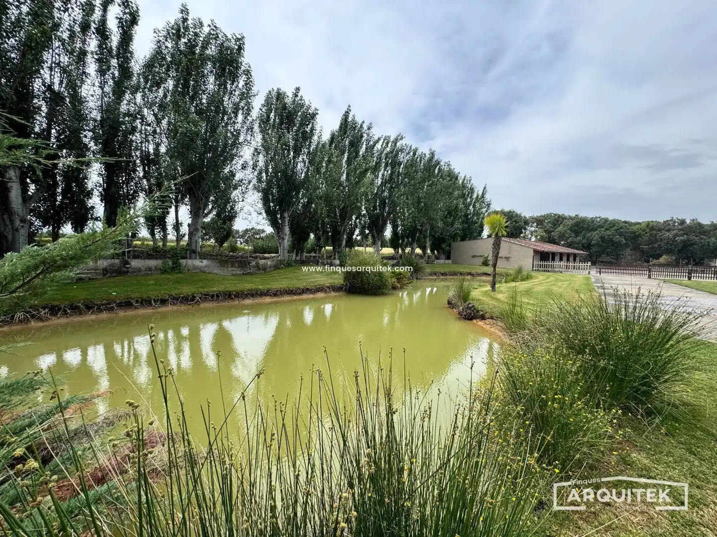 Vista exterior de Casa o chalet en venta en Monzón con Aire acondicionado, Calefacción y Jardín privado