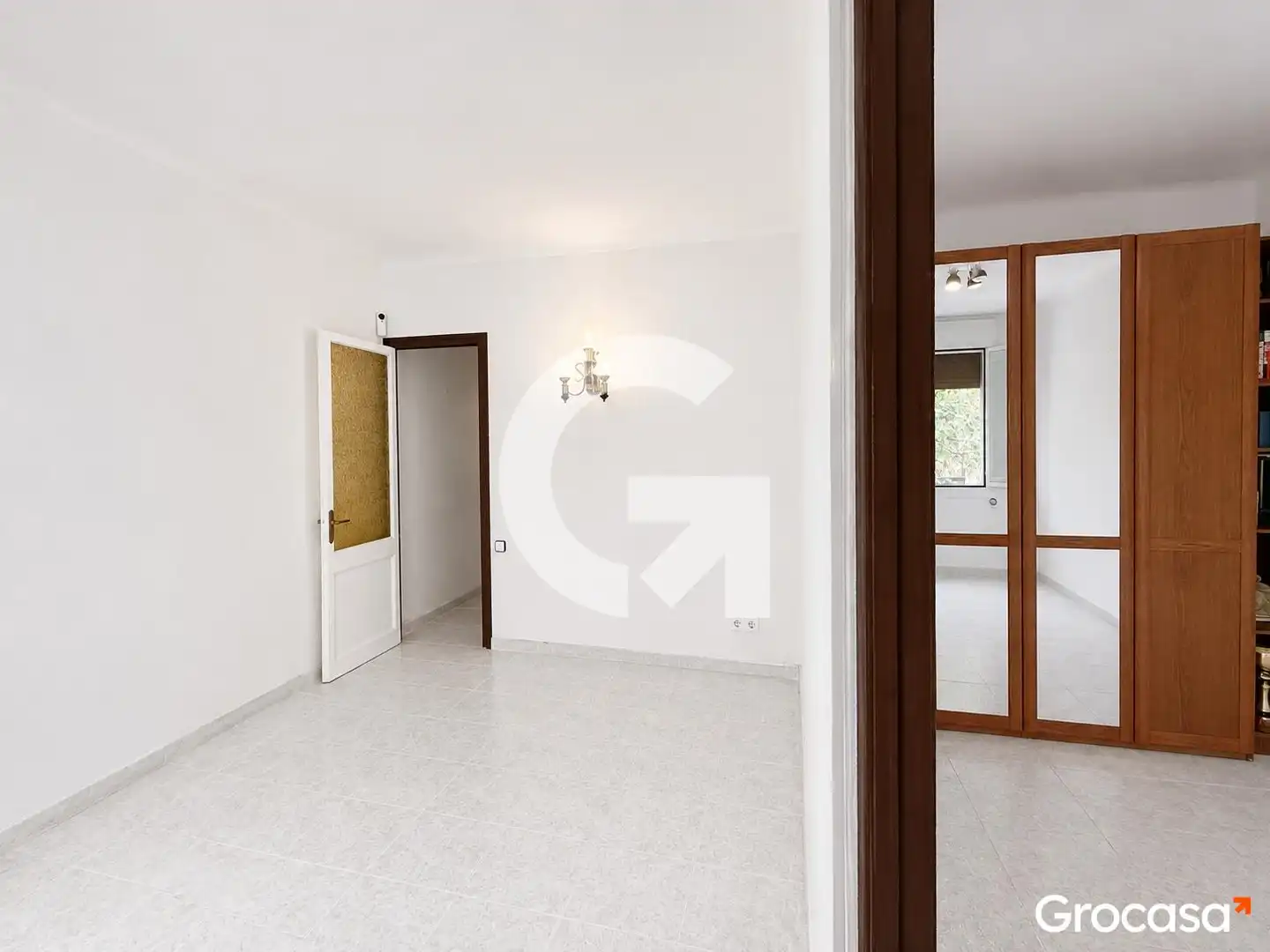 Habitación de Piso en venta en Barcelona con Balcón
