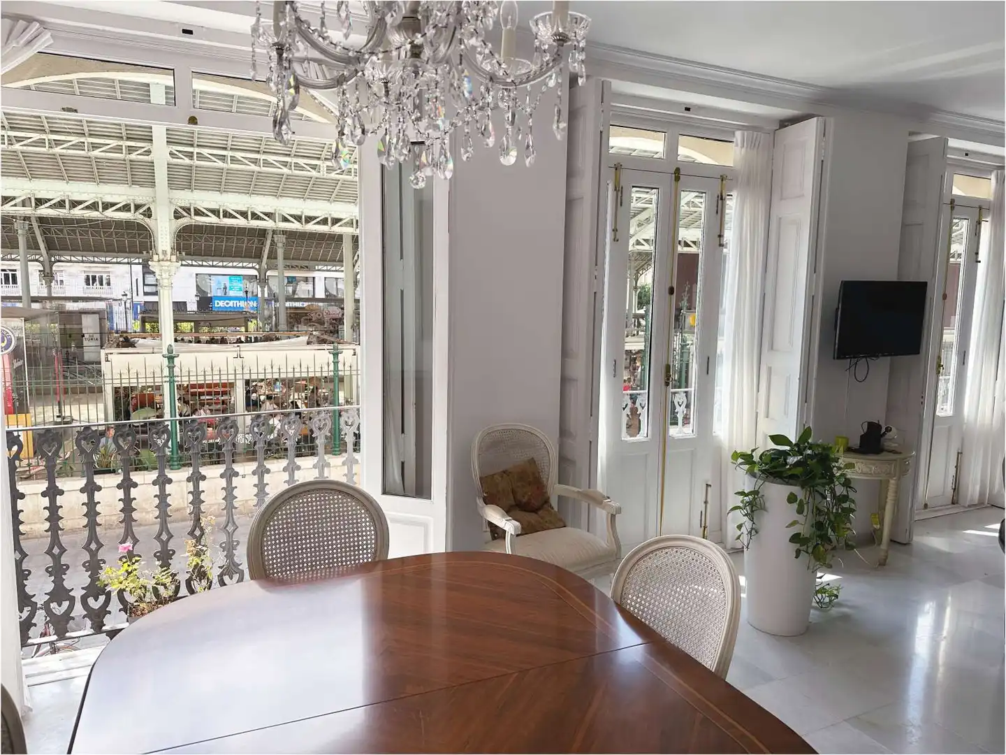 Menjador de Apartament per a compartir en Valencia amb Aire condicionat, Calefacció i Terrassa