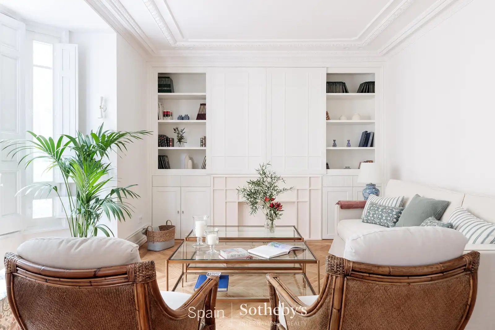 Living room of Apartments for sale in Madrid  with Air Conditioner, Heating and Terrace