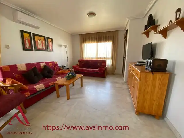 Sala de estar de Apartamento de alquiler en Orihuela con Aire acondicionado, Amueblado y Horno