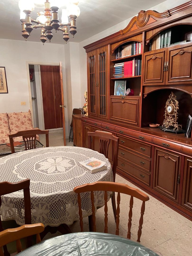 Menjador de Pis en venda en Maside amb Calefacció, Traster i Moblat