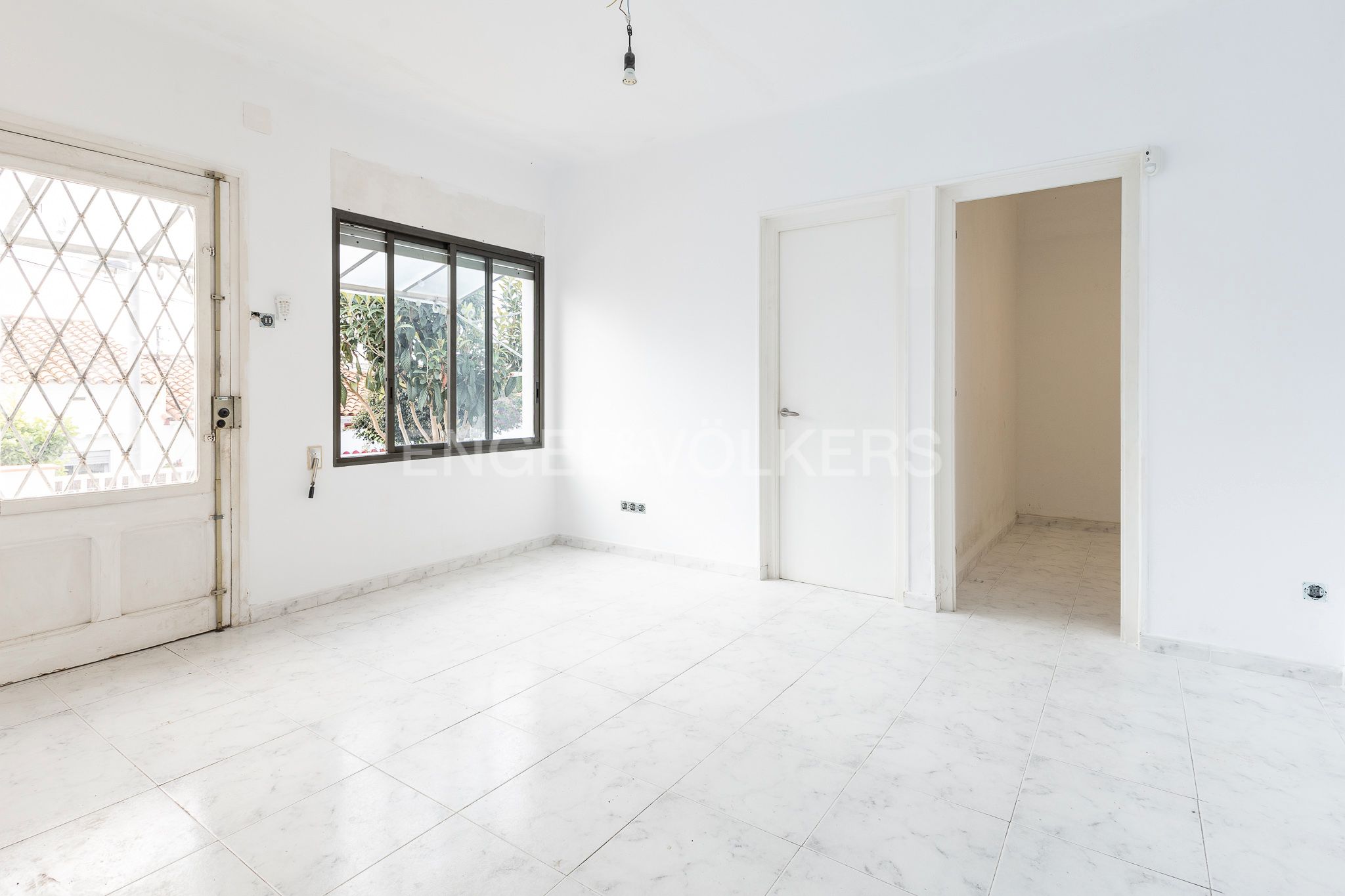 Exterior view of House or chalet for sale in El Masnou  with Heating and Private garden