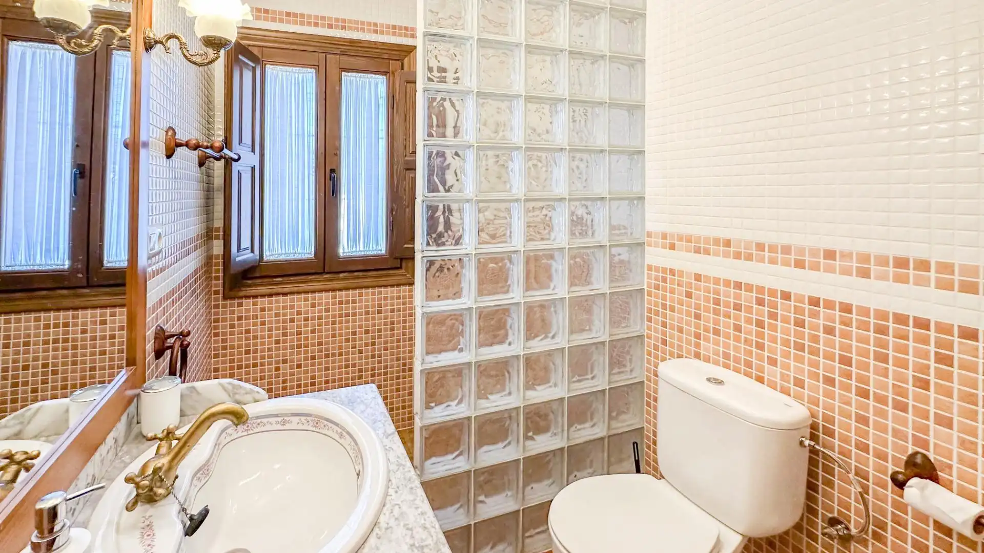 Bathroom of Houses for sale in Almogía  with Air Conditioner, Private garden and Terrace