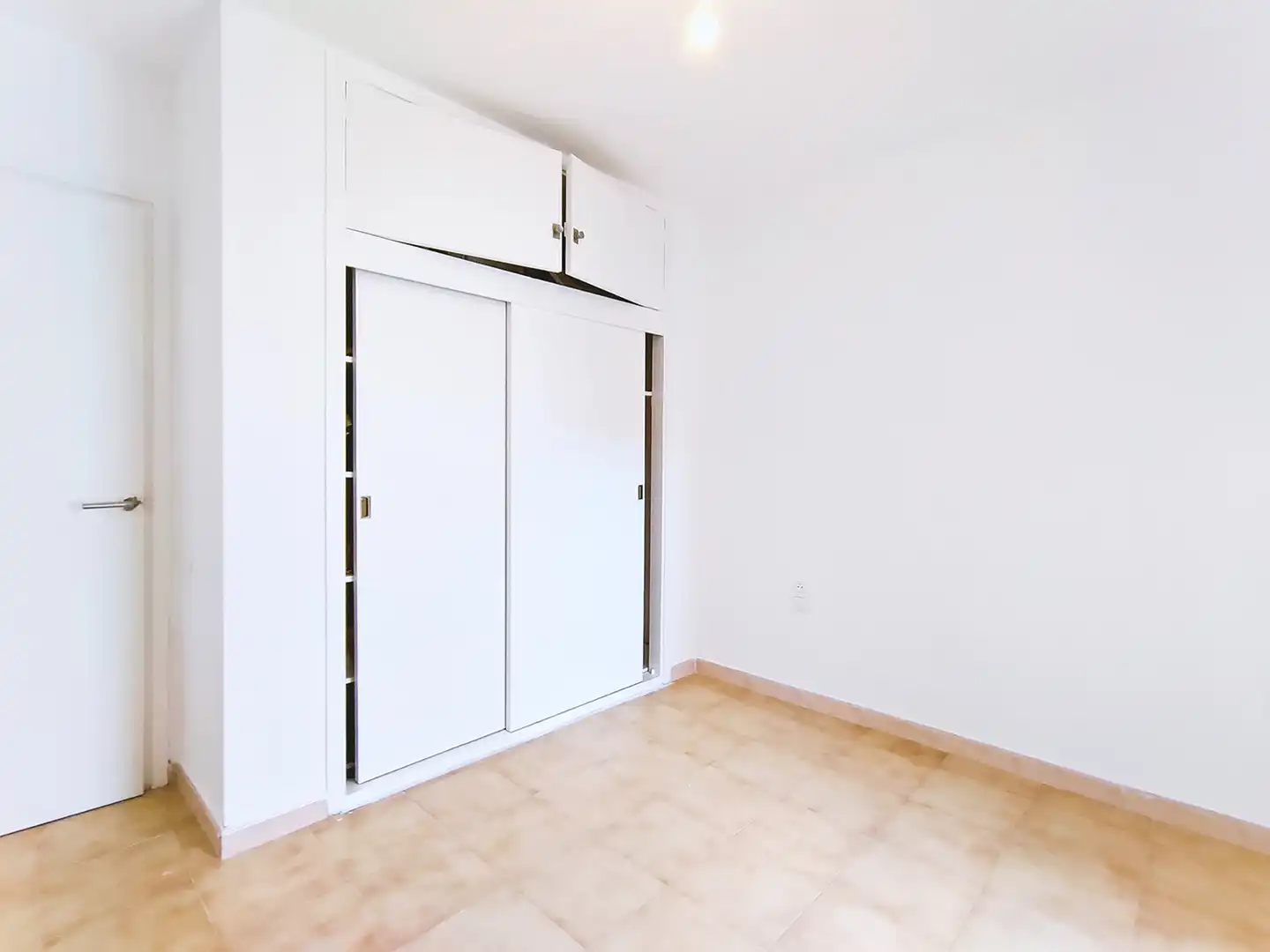 Schlafzimmer von Wohnung zum Verkauf in Sant Pol de Mar mit Terrasse, Ofen und Gemeinschaftspool
