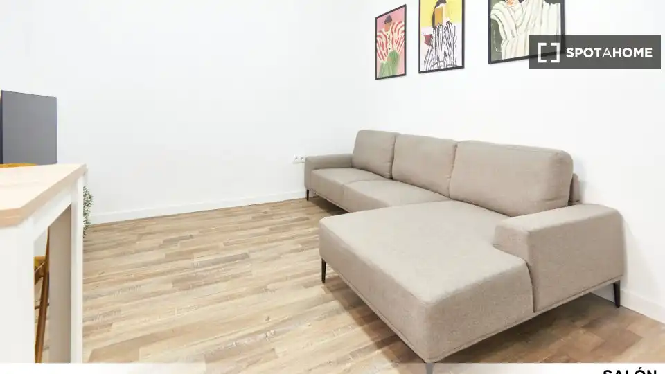 Living room of Flat for share in Sevilla  with Air Conditioner, Heating and Furnished
