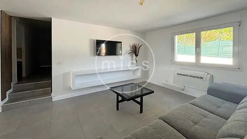 Sala de estar de Casa o chalet en venta en Turís con Calefacción, Jardín privado y Terraza