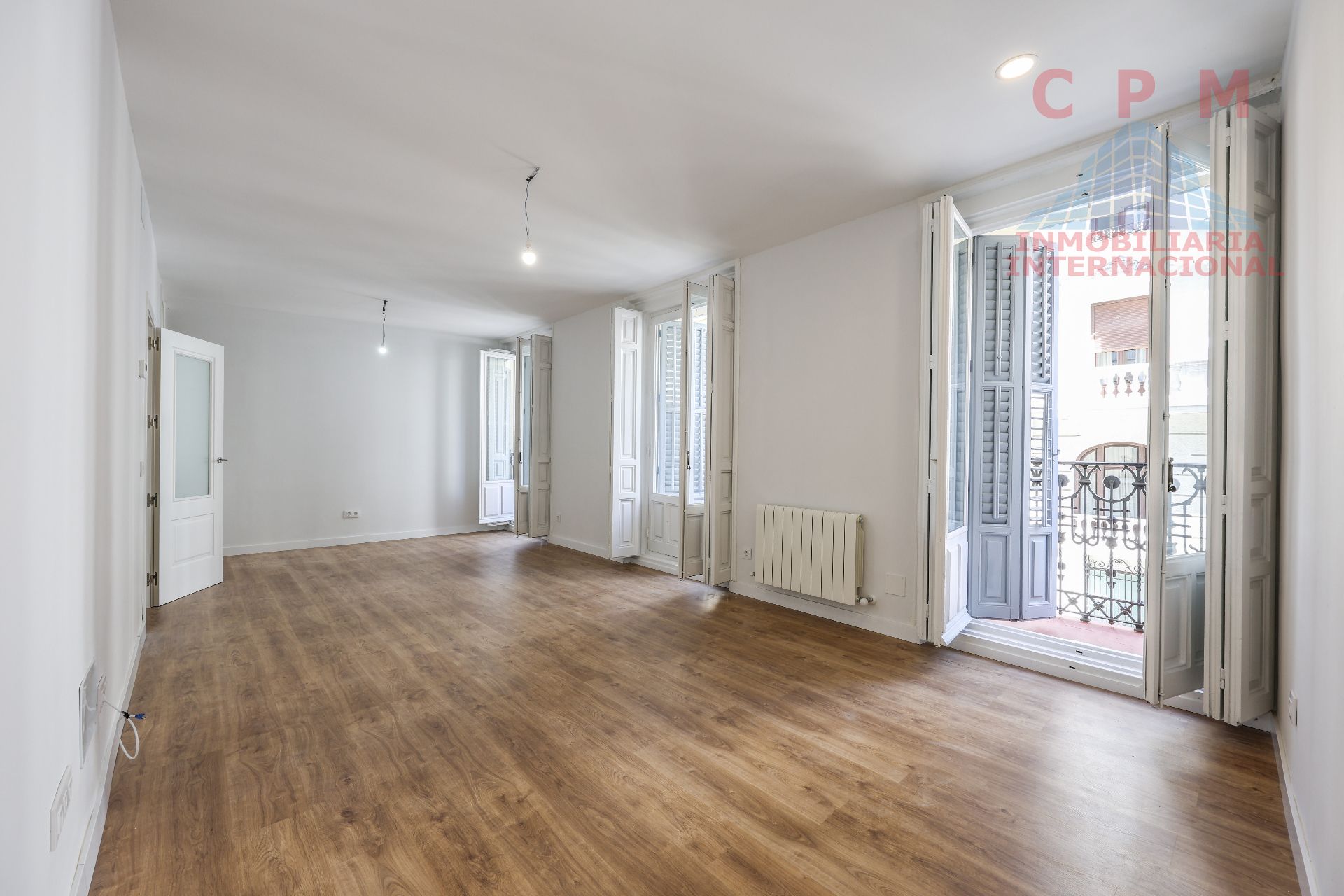 Living room of Flat to rent in  Madrid Capital  with Heating, Parquet flooring and Oven