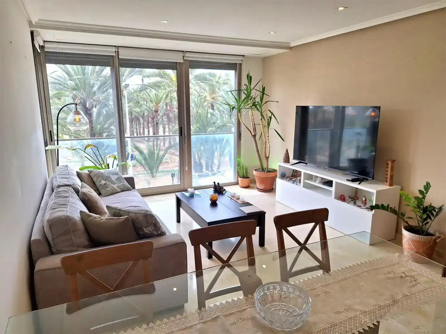 Wohnzimmer von Wohnung zur Miete in Elche / Elx mit Klimaanlage und Möbliert