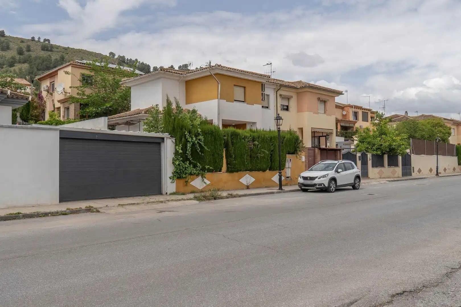 Casa aparellada amb balcó en venda a Camino DE ALBARRATE, imagen 82
