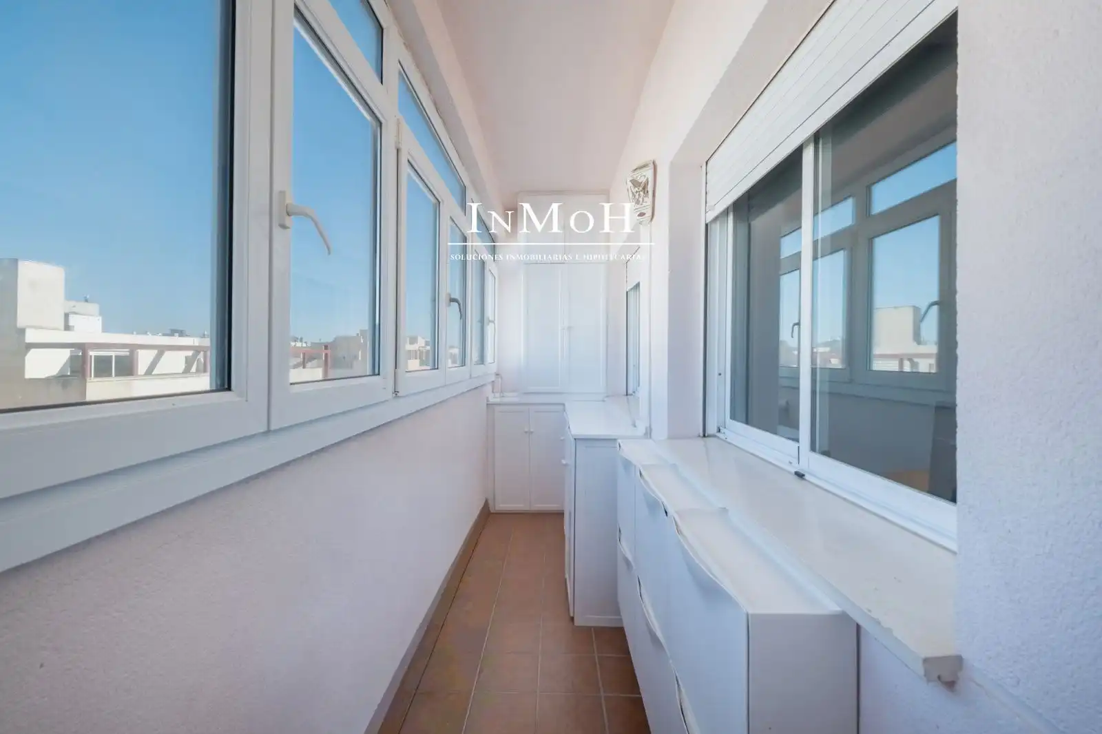 Schlafzimmer von Wohnung zum Verkauf in Cádiz mit Klimaanlage, Heizung und Terrasse