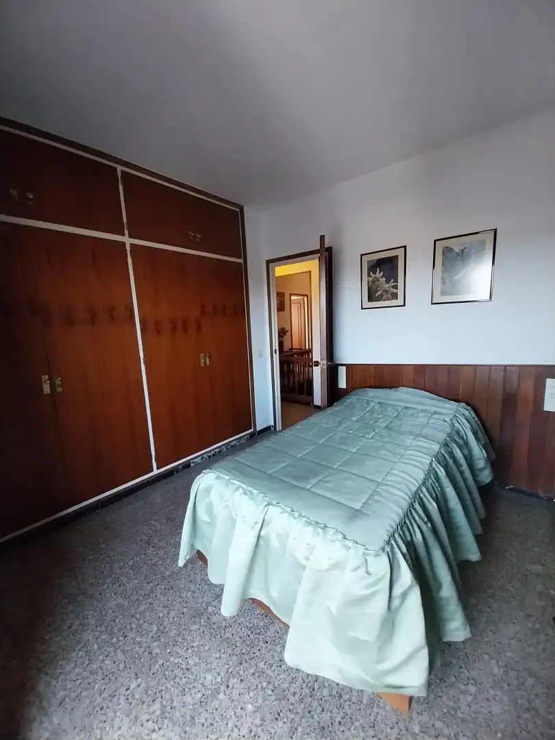Habitación de Dúplex en venta en Vilablareix con Parquet, Terraza y Horno