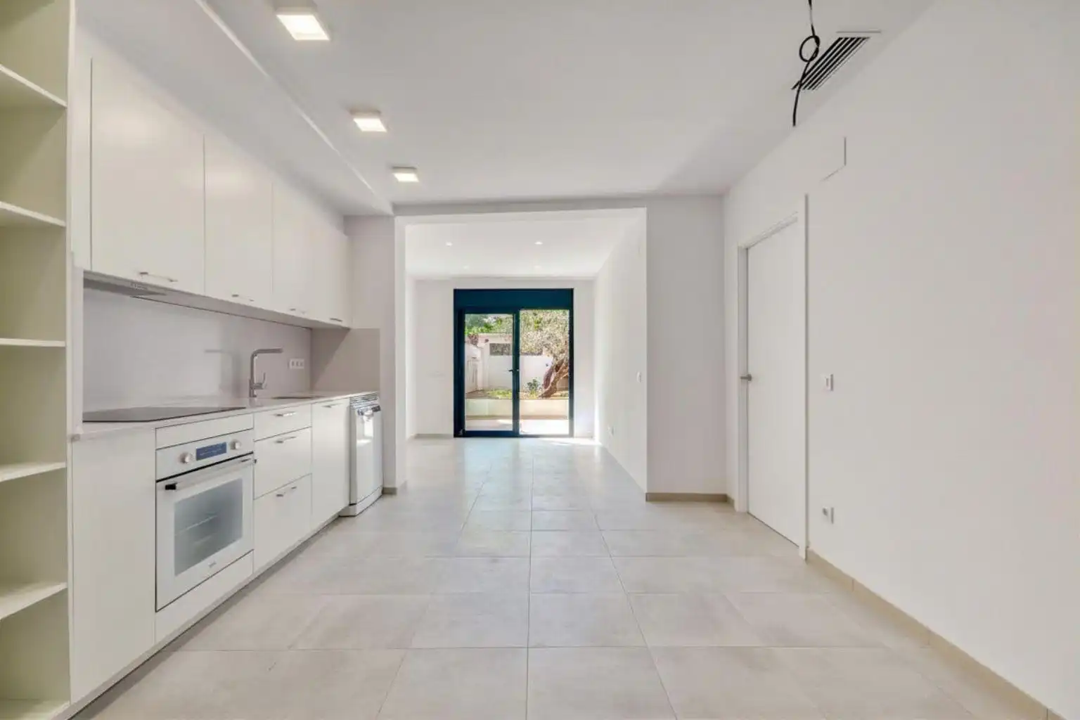 Kitchen of Ground floor for sale in Figueres  with Private garden, Terrace and Storage room