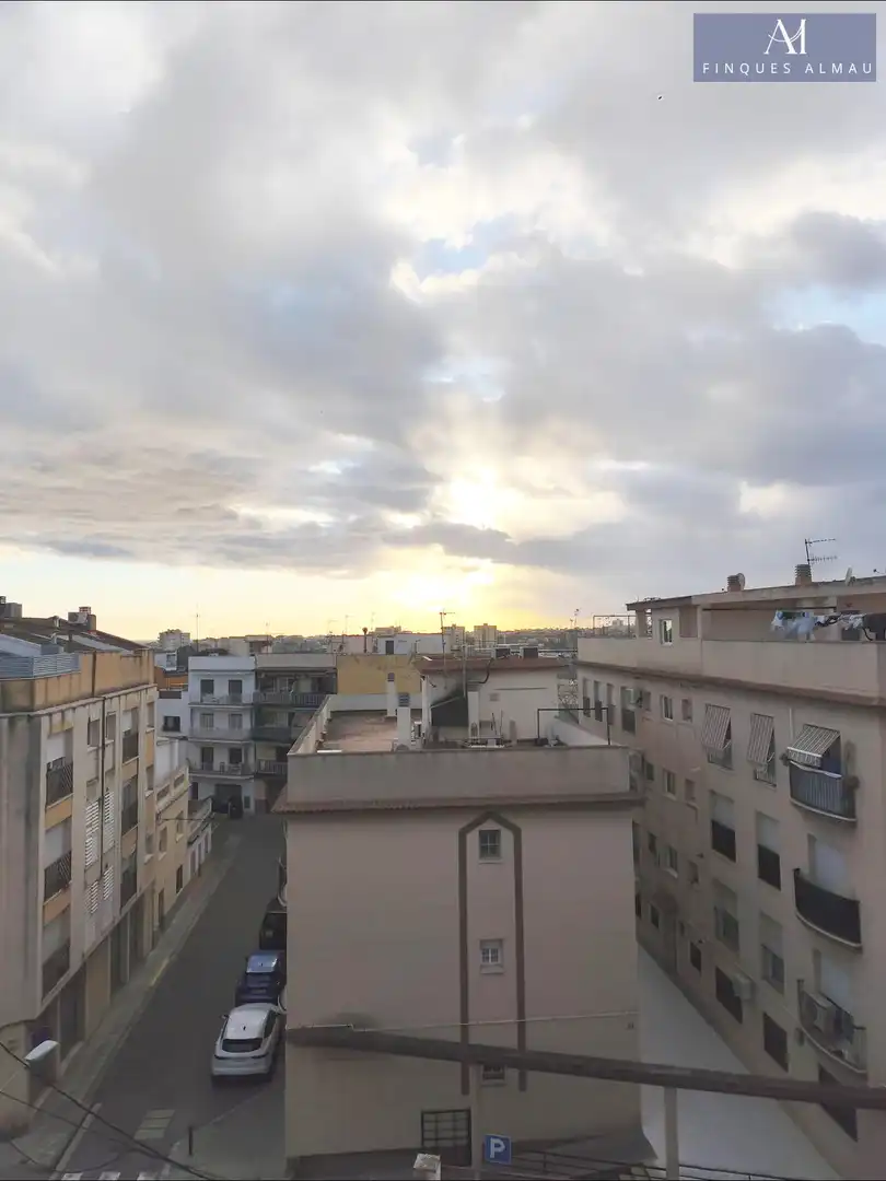 Piso en venta en Carrer ROGER DE LLURIA, 3, Les Roquetes