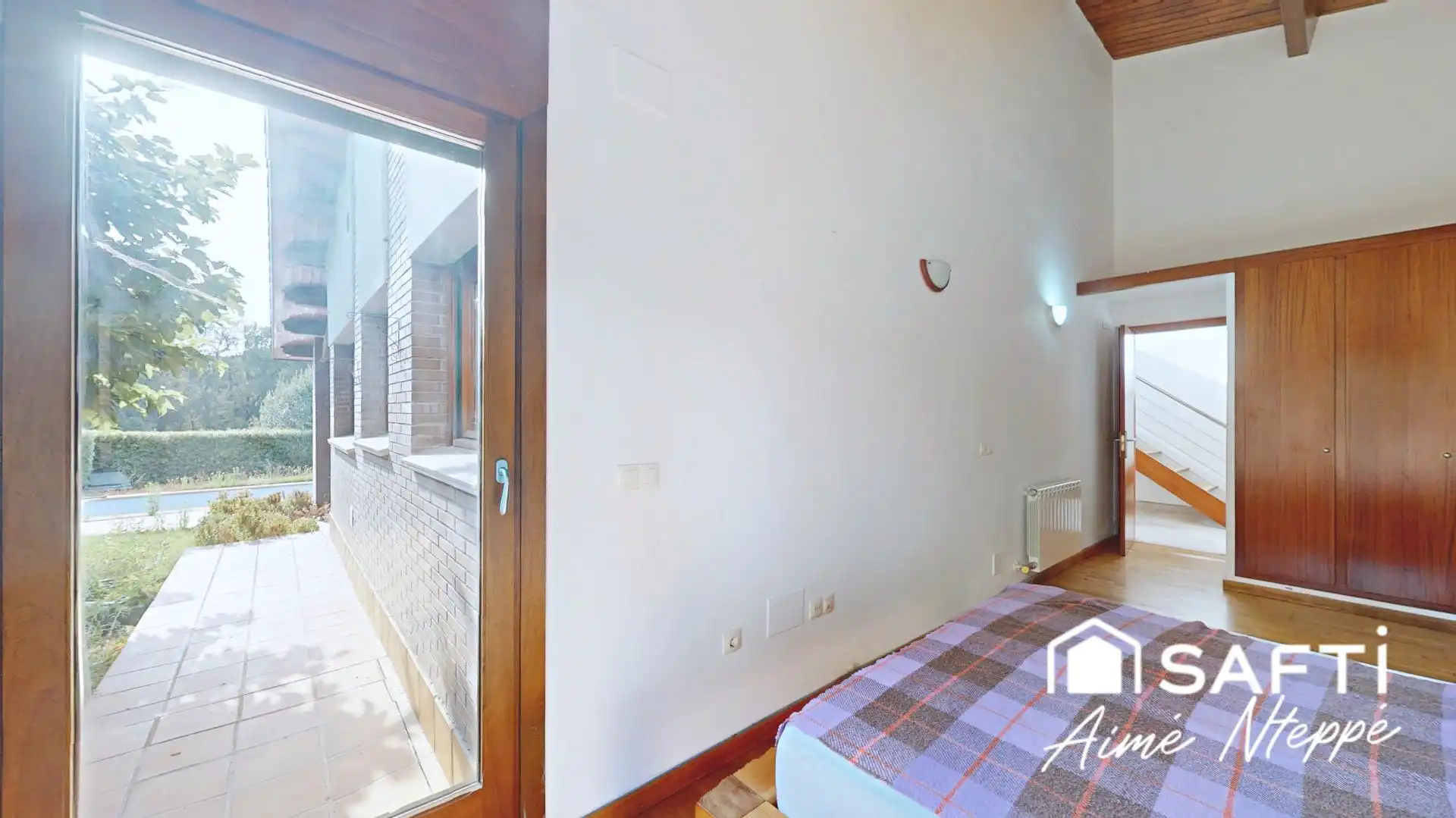 Dormitori de Casa o xalet en venda en Sant Julià de Ramis amb Calefacció, Piscina i Moblat
