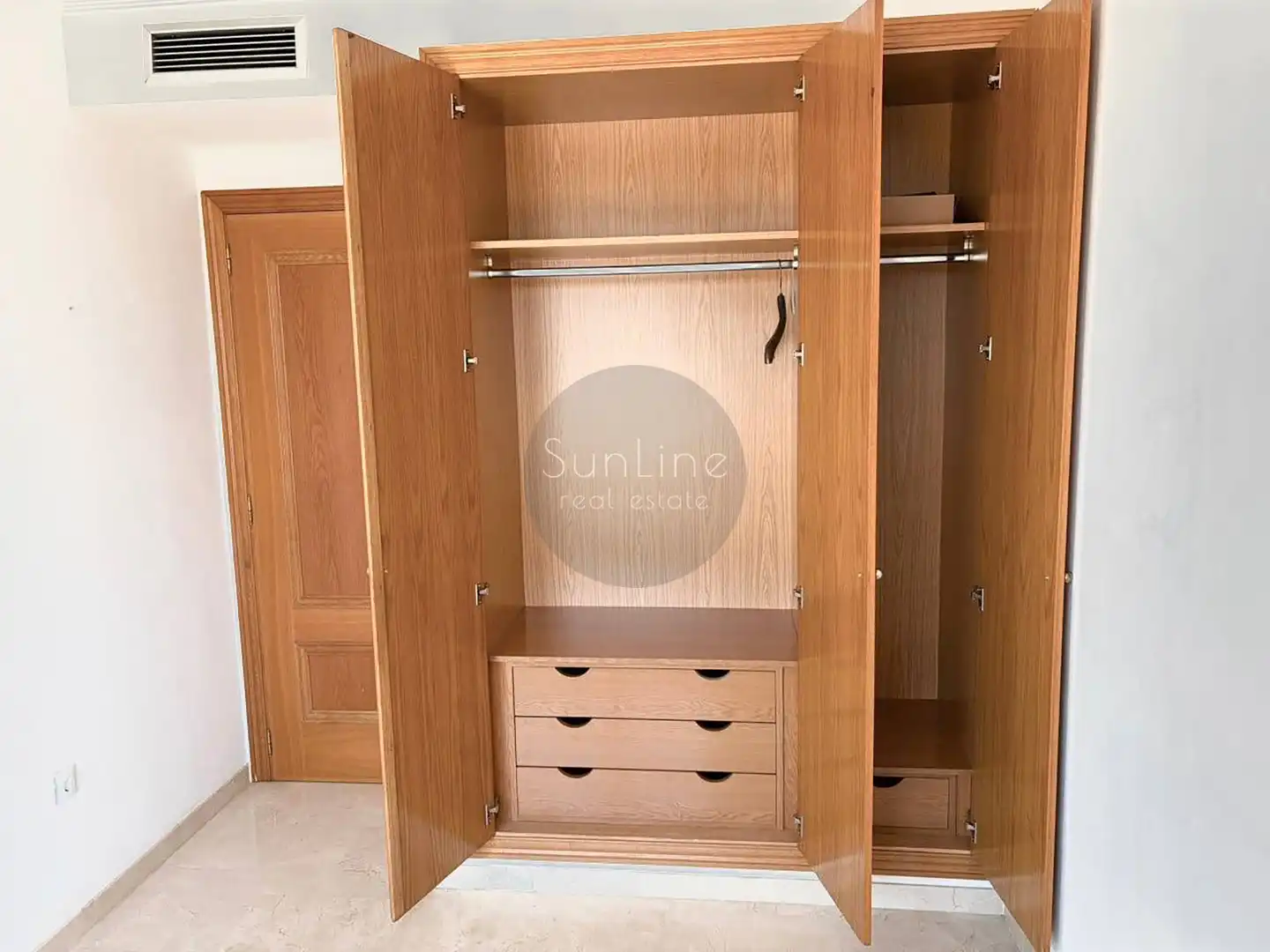 Bedroom of Flat for rent in Valencia  with Furnished, Balcony and Pets allowed