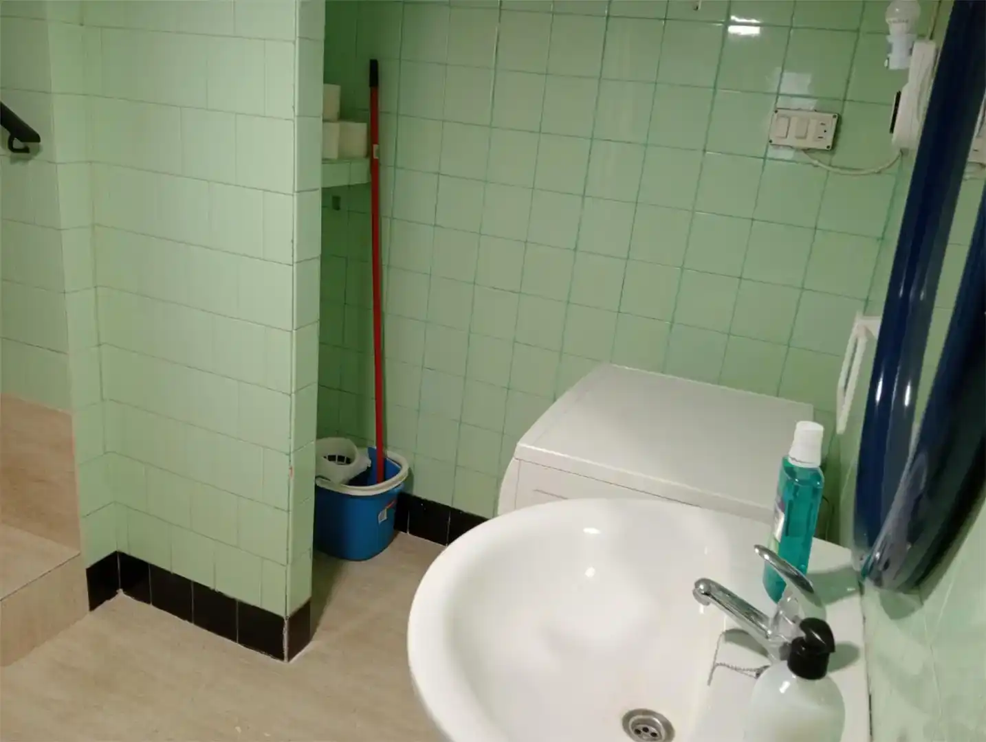 Bany de Pis en venda en Bocairent amb Balcó